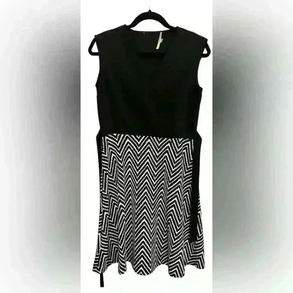 Studio One black and white A-line‎ dress size 8